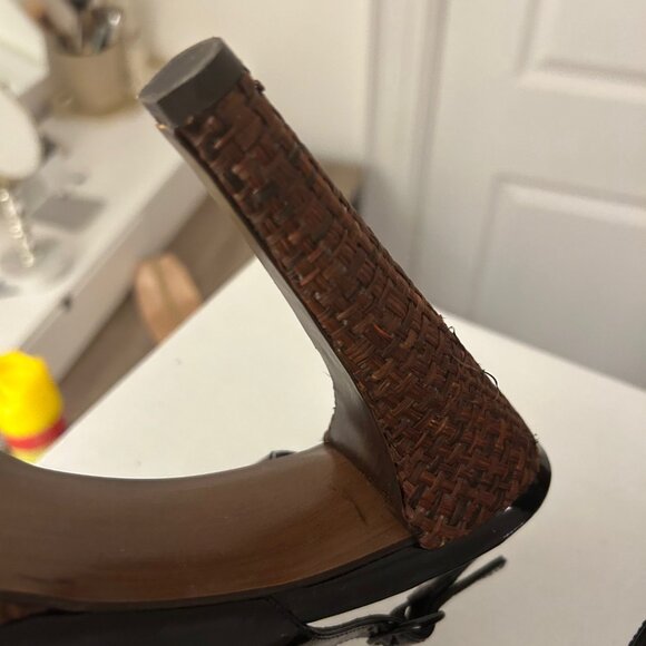 Stuart Weitzman Women's Peep Toe Black Patent Leather Platform Heels - Picture 9 of 14